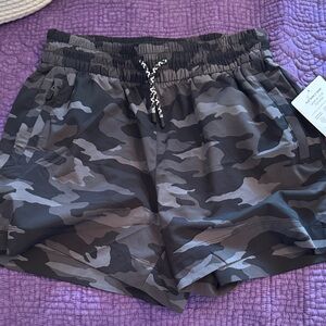 Athleta Black and Gray Camo girls Cargo Shorts
